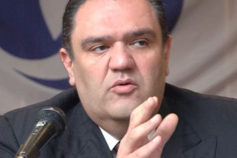 Məhkəmə sabiq deputatın həbs etdirdiyi şəxslə bağlı qərar verdi