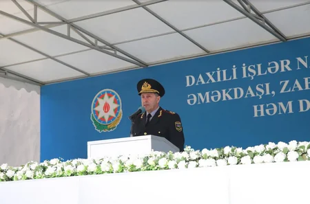 Kursantlar polis andı içiblər