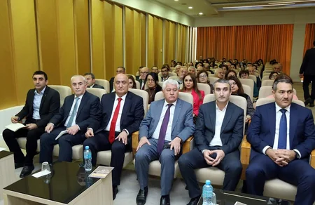 AMEA-da “Daş təpələr: sivilizasiyanın erkən coğrafiyası” mövzusunda elmi seminar keçirilib