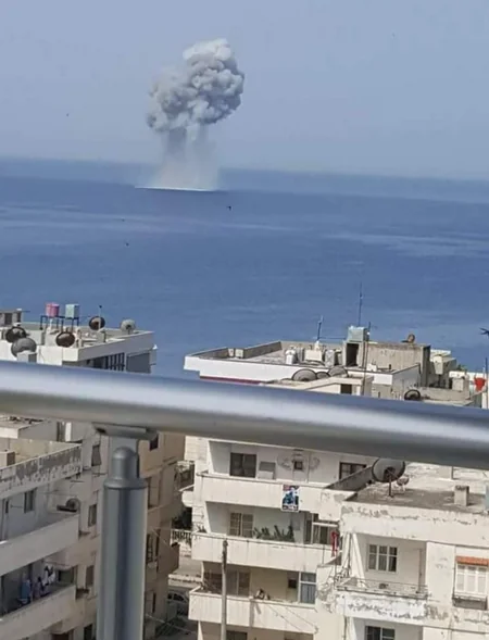 Russia warplane crashes in Syria, two pilots killed