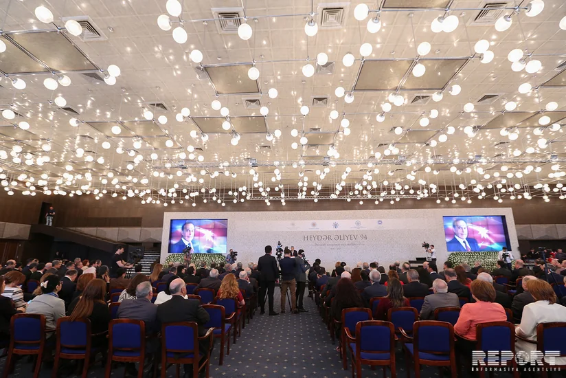 “Ən yaxşı təqdimat” müsabiqəsinin qalibləri mükafatlandırılıb