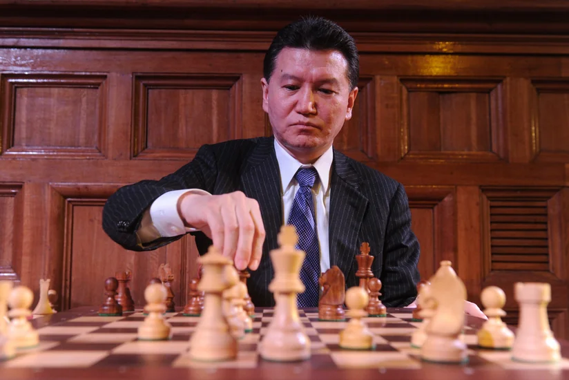 FİDE prezidenti Kirsan İlümjinov onu devirmək istəyən şəxslərin adlarını açıqlayıb