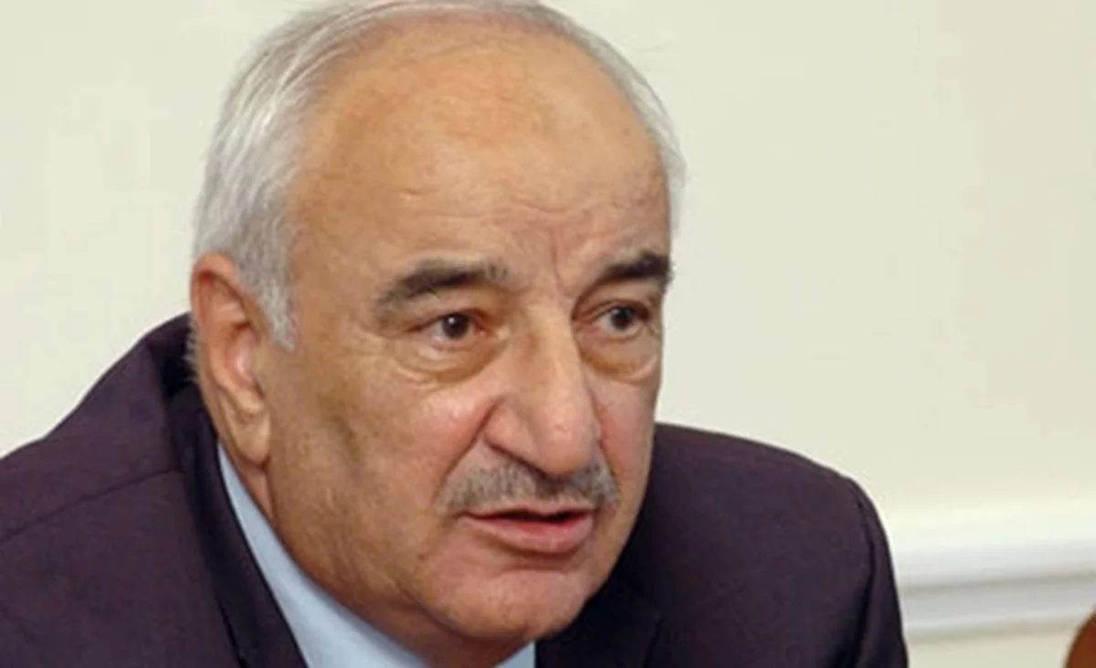 Abid Şərifov: Siz bunu dramatikləşdirirsiniz, şou düzəldirsiniz