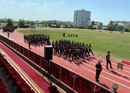 Ali Hərbi Məktəbdə növbəti buraxılış mərasimi keçirilib
