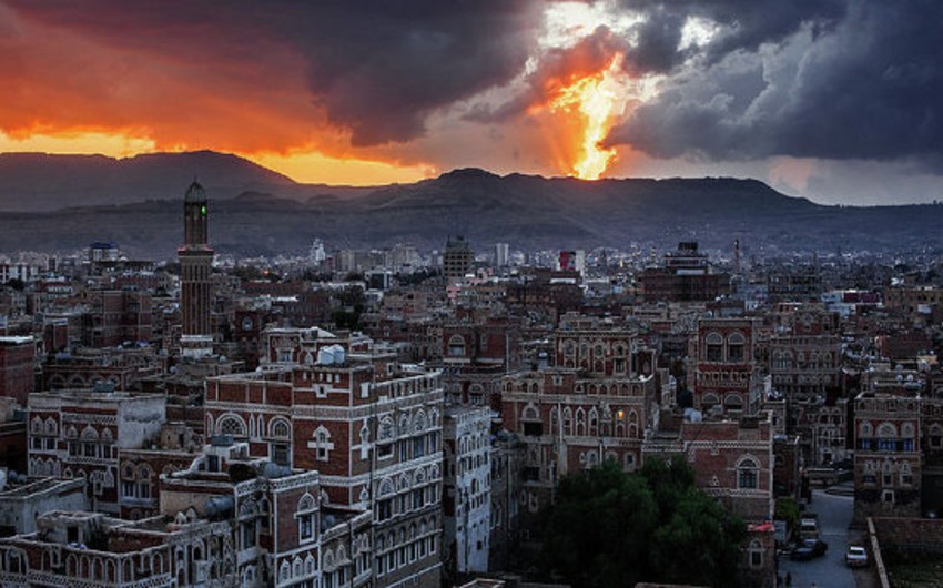 ​Two explosions occur near military base in southeast Yemen