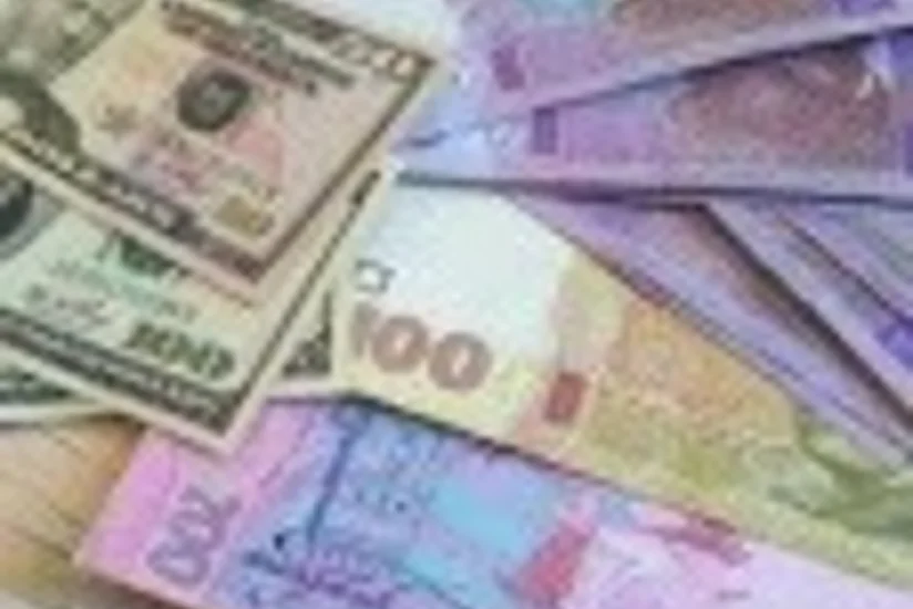Доллар в Украине впервые за три года стал стоить дешевле 25 грн