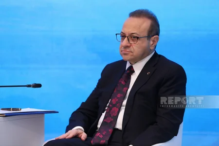 Bakı Forumu: Süni intellekt və dronlar əsrində yeni təhlükəsizlik paradiqması mövzusunda panel iclası keçirilib