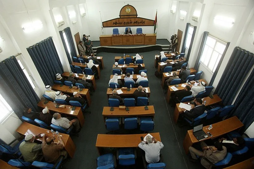​Fələstin parlamentinin sədrinə həbs və pul cəzası verilib