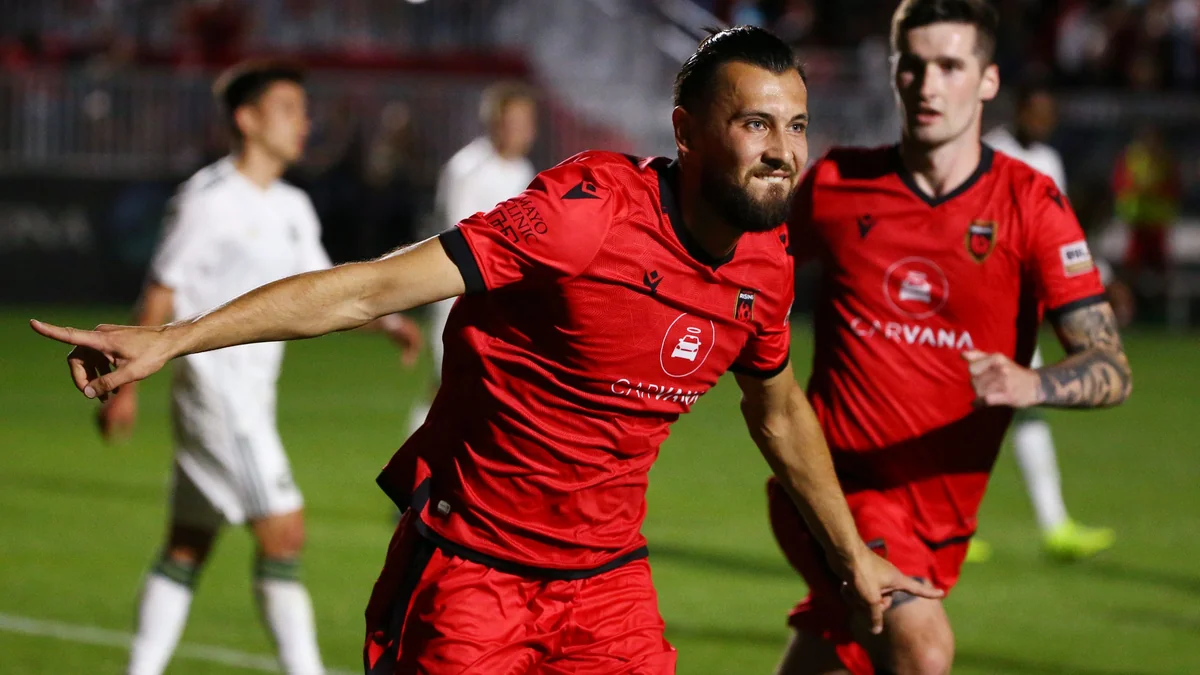 Millimizin futbolçusu ABŞ-da 11-ci qolunu vurdu