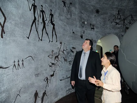 Husband of Croatian President visited Gobustan State Reserve