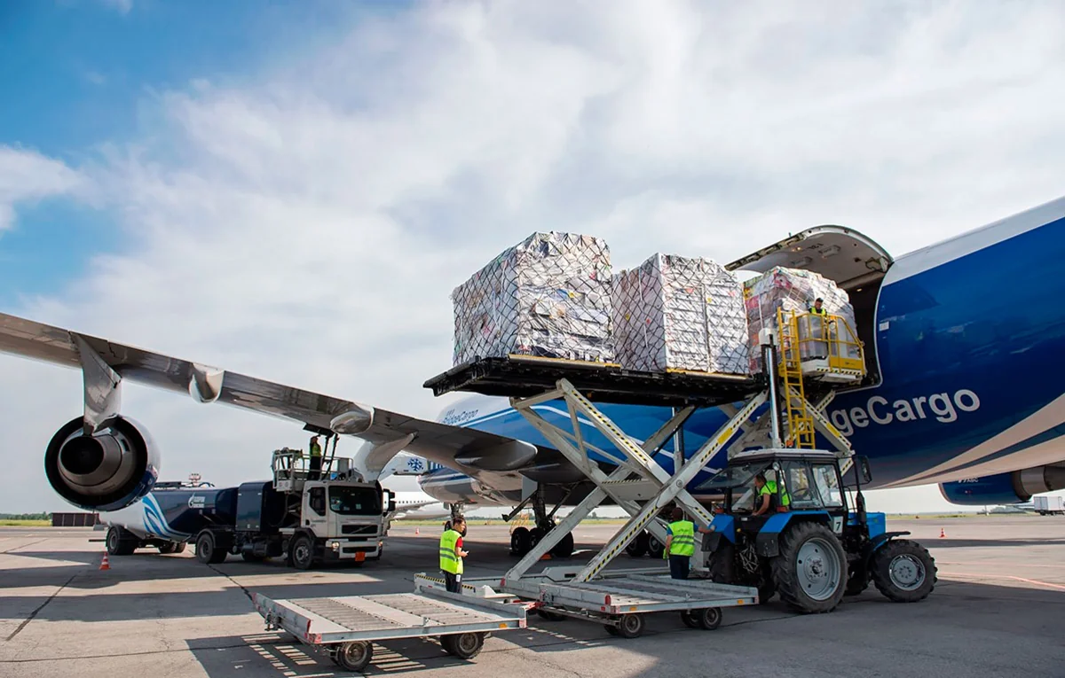 Azerbaijan, Japan ink memo on air cargo transportation