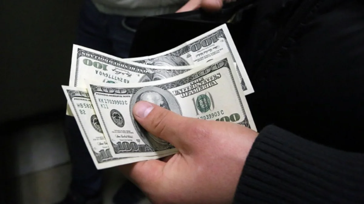 ​ЦБА: Завтра курс доллара составит 1,5084 маната