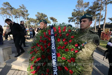 Zəfəri bəxş edənlər