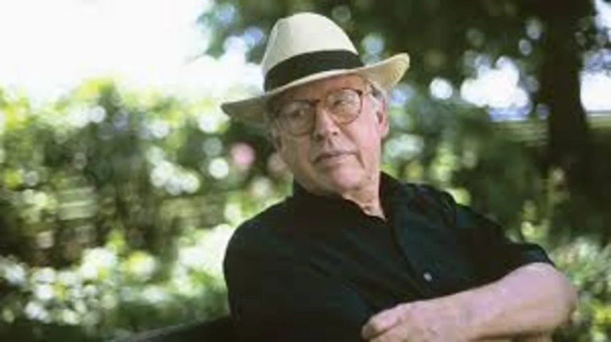 Sculptor Carl Fredrik Reuterswärd dies at 81