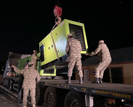 Azərbaycan Türkiyəyə stasionar generatorlar göndərib