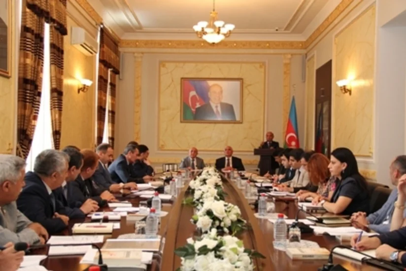 Dini Qurumlarla İş üzrə Dövlət Komitəsində yarım ilin yekunlarına həsr olunan kollegiya iclası keçirilib