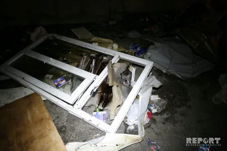 Bakıda tikinti materiallarının satıldığı mağazalarda güclü yanğın olub - FOTO