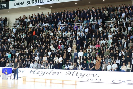 Gəncədə Heydər Əliyevin anadan olmasının 101-ci ildönümünə həsr olunmuş respublika voleybol turniri keçirilib