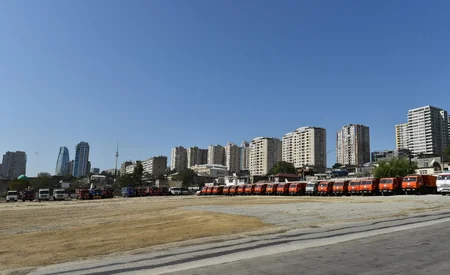 Prezident İlham Əliyev “Sovetski” ərazisində yeni yol-nəqliyyat infrastrukturunun təməlini qoyub