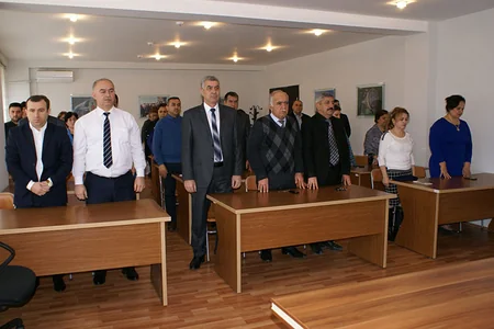 В управлениях и предприятиях SOCAR почтили память шехидов 20 Января
