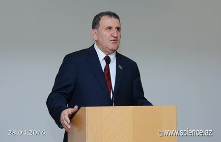 ​Türkmən şairi M.Fəraqinin Azərbaycan dilinə tərcümə edilmiş “Divan”ının təqdimatı olub