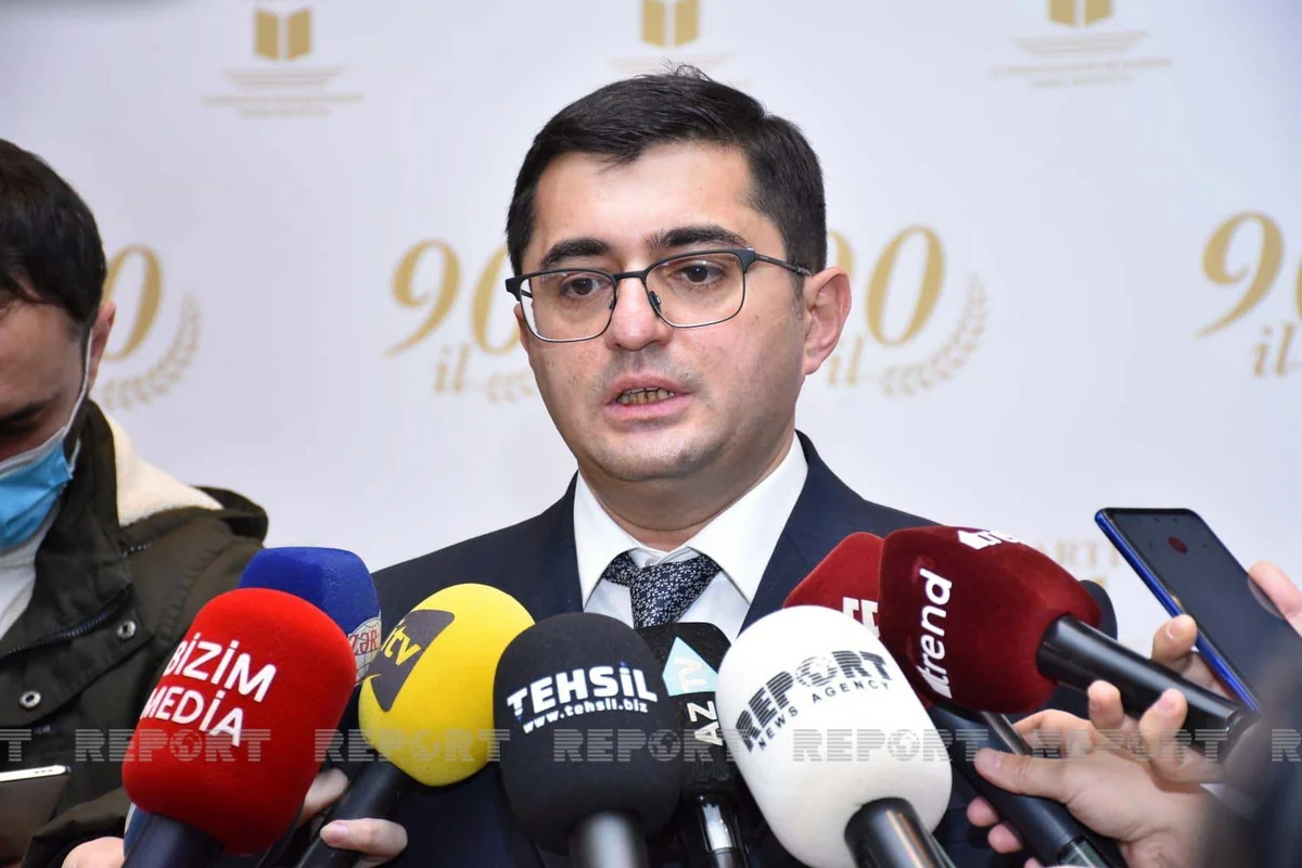 Direktor: Hazırda iş dəftərləri ilə bağlı problem yoxdur