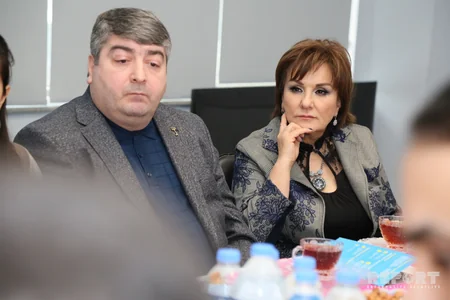 “Məktəblilərin dostu” layihəsinin təbliği məqsədilə Bakının 20 saylı məktəb-liseyində görüş keçirilib