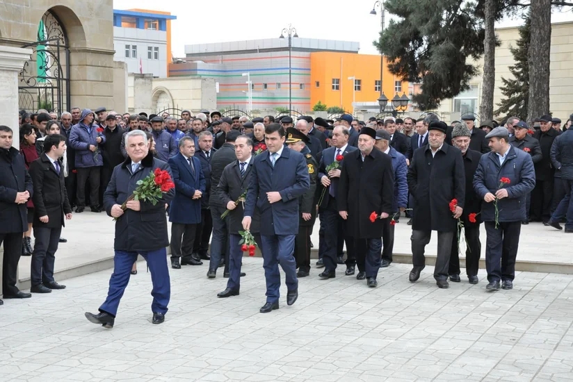 Biləsuvar və Cəlilabadda Xocalı faciəsinin qurbanları yad edildi - FOTO - VİDEO