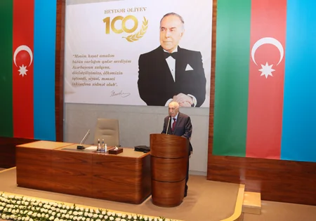 Maliyyə Nazirliyində Heydər Əliyevin 100 illik yubileyi qeyd olunub