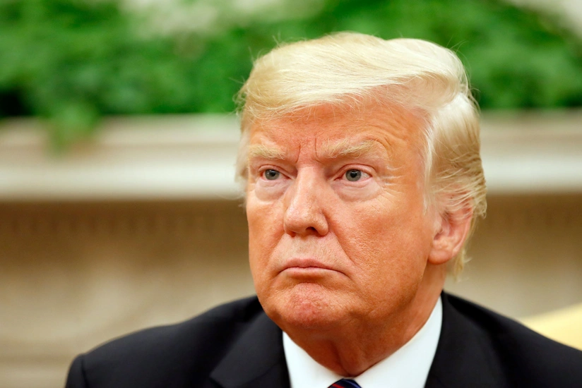 Президент США отменил повышение зарплат для федеральных служащих