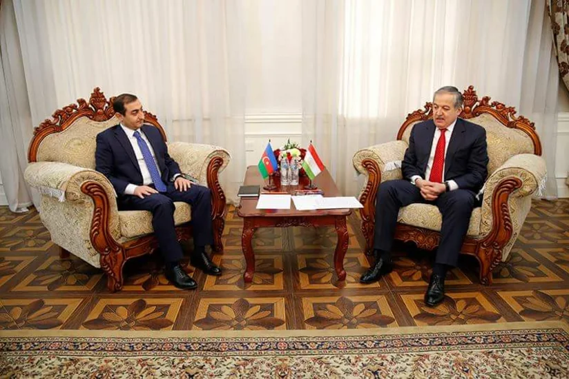 Azərbaycanın Tacikistandakı yeni səfiri etimadnaməsini bu ölkənin XİN rəhbərinə təqdim edib