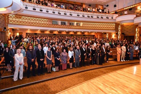 Vətən müharibəsi kadrlarının yer aldığı “Köhnə çamadanlar” filmi təqdim olunub