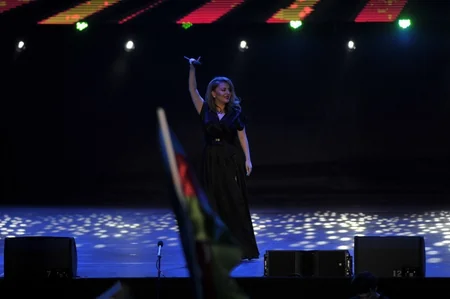 Heydər Əliyev Mərkəzinin parkında Bakının azad edilməsinin 100 illiyi münasibəti ilə konsert olub