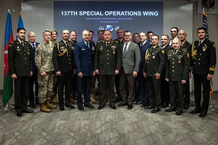 Azerbaijani Chief of General Staff visits air base in US