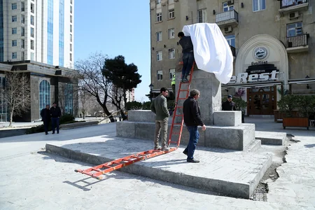 Yaxın günlərdə Mikayıl Müşfiqin abidəsinin açılış mərasimi olacaq - FOTOREPORTAJ