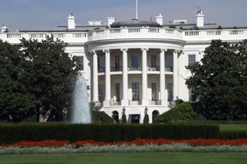 В Белом доме заявили, что не объявляли Huawei полную амнистию