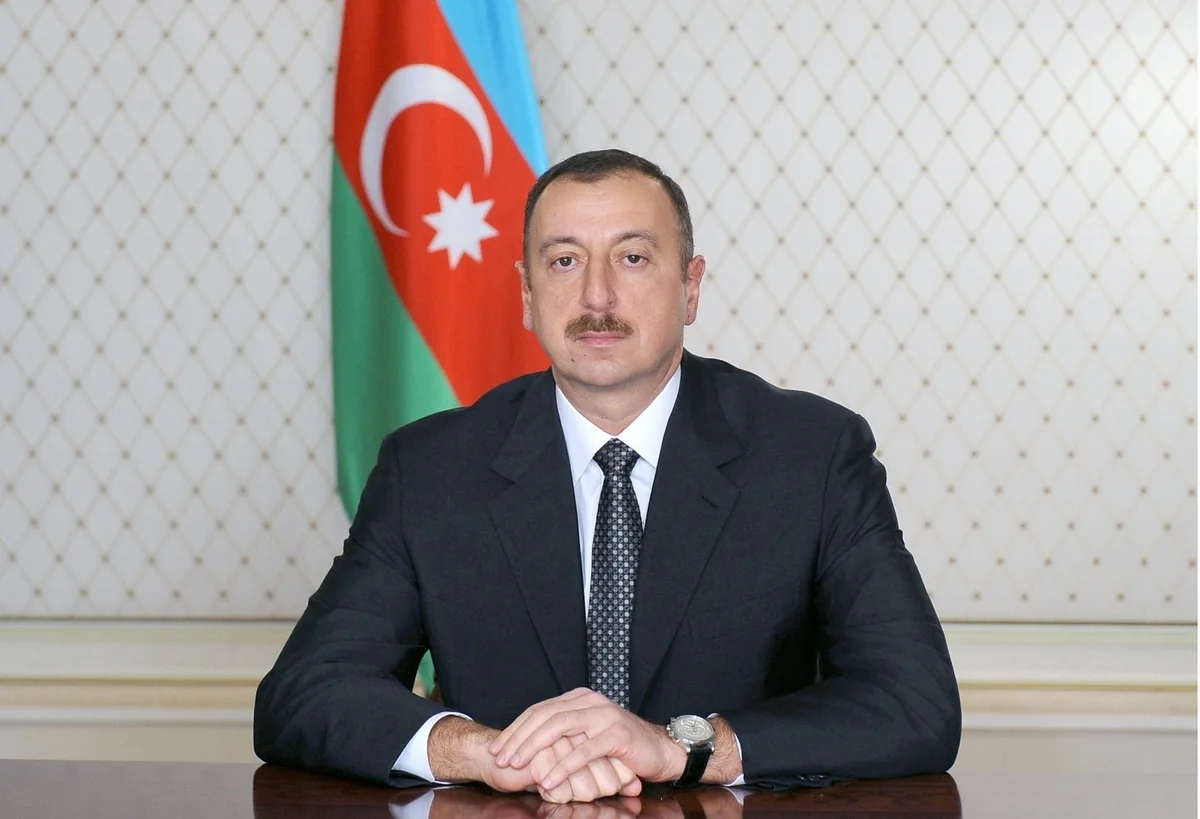 Prezident İlham Əliyev Dünya Azərbaycanlılarının Həmrəyliyi Günü və Yeni il münasibətilə Azərbaycan xalqına müraciət edib