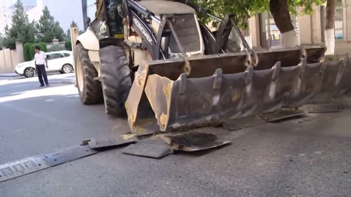 Bakıda yollardakı süni maneələrin sökülməsinə başlanılıb