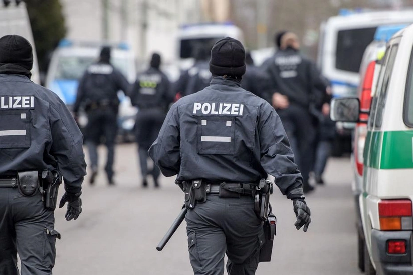 Almaniyada polis bomba təhlükəsi səbəbindən məhkəmə binasını təxliyə edib