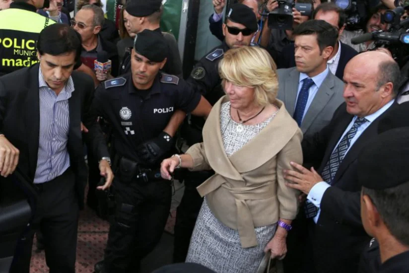 İspaniya polisi ölkənin hakim partiyasının qərargahında əməliyyat keçirib