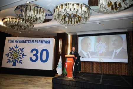 YAP-ın təsis edilməsinin 30 illiyi münasibətilə Xətai rayonunda konfrans keçirilib