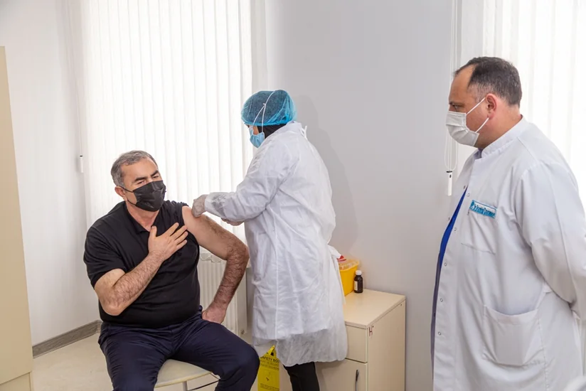 Salyanda COVID-19 vaksininin 2-ci dozası vurulur