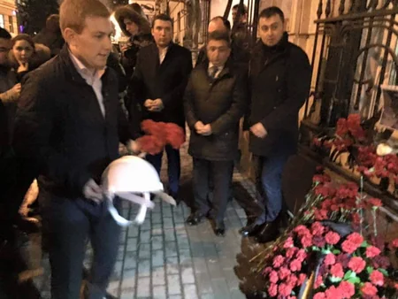 Rusiyada Günəşli yatağında həlak olan neftçilərin xatirəsi yad edilib