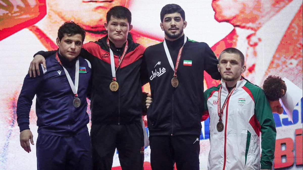Azərbaycan güləşçisi beynəlxalq turnidə gümüş medal qazanıb