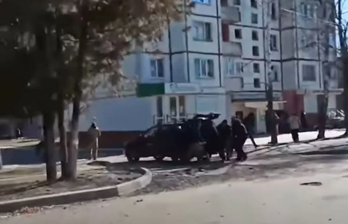Russian military open fire on residents queueing for bread