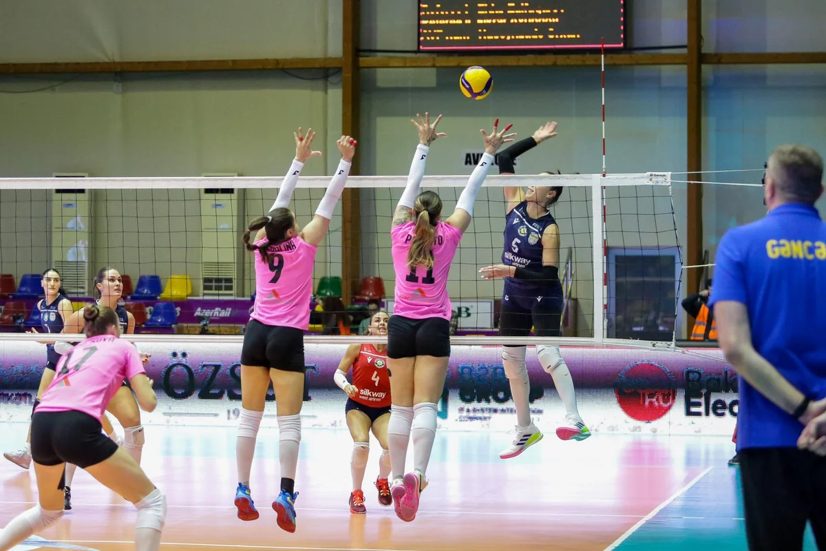 Qadın voleybolçular arasında Azərbaycan Yüksək Liqasında V tura yekun vurulub