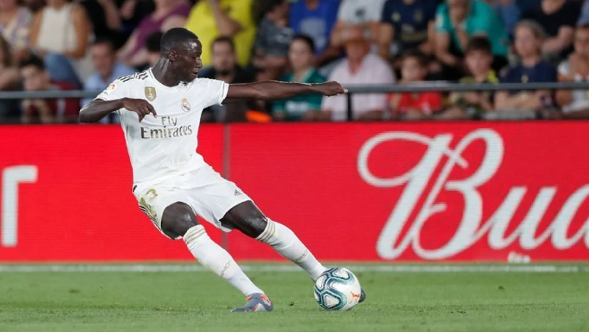 Защитник Реал Мадрида получил травму