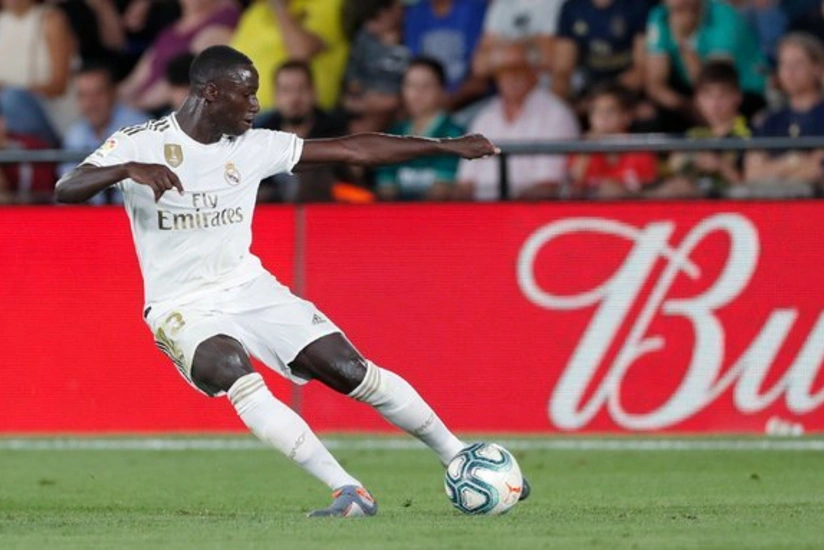 Защитник Реал Мадрида получил травму