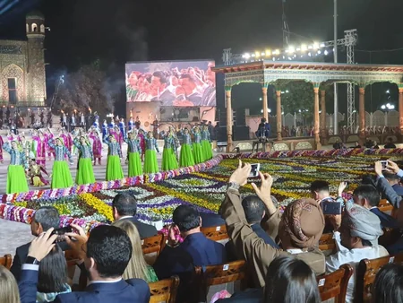 Özbəkistanda Birinci Beynəlxalq Xalq Tətbiqi İncəsənət Festivalının açılışı olub