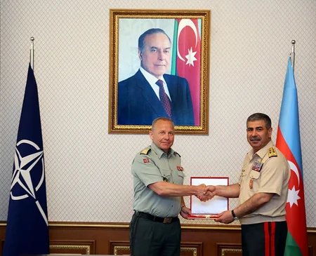 Zakir Həsənov NATO generalları ilə görüşüb